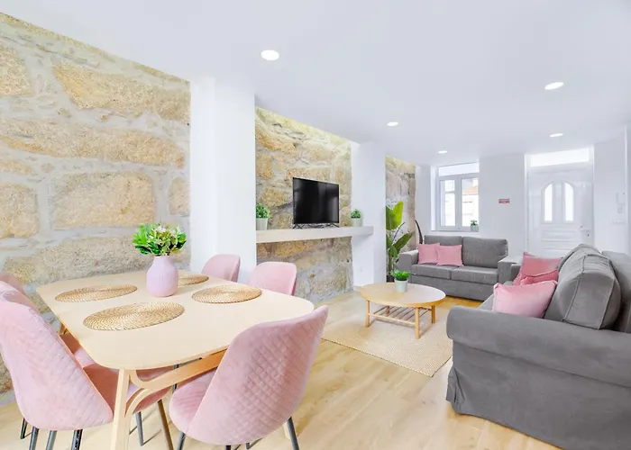 Nyaraló Sunny House With Patio, Walk To Attractions Vila Nova de Gaia